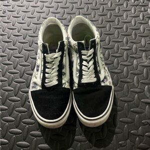 Van’s Old Skool Floral Black and White Sneakers - Women’s 8 Men’s 6.5
